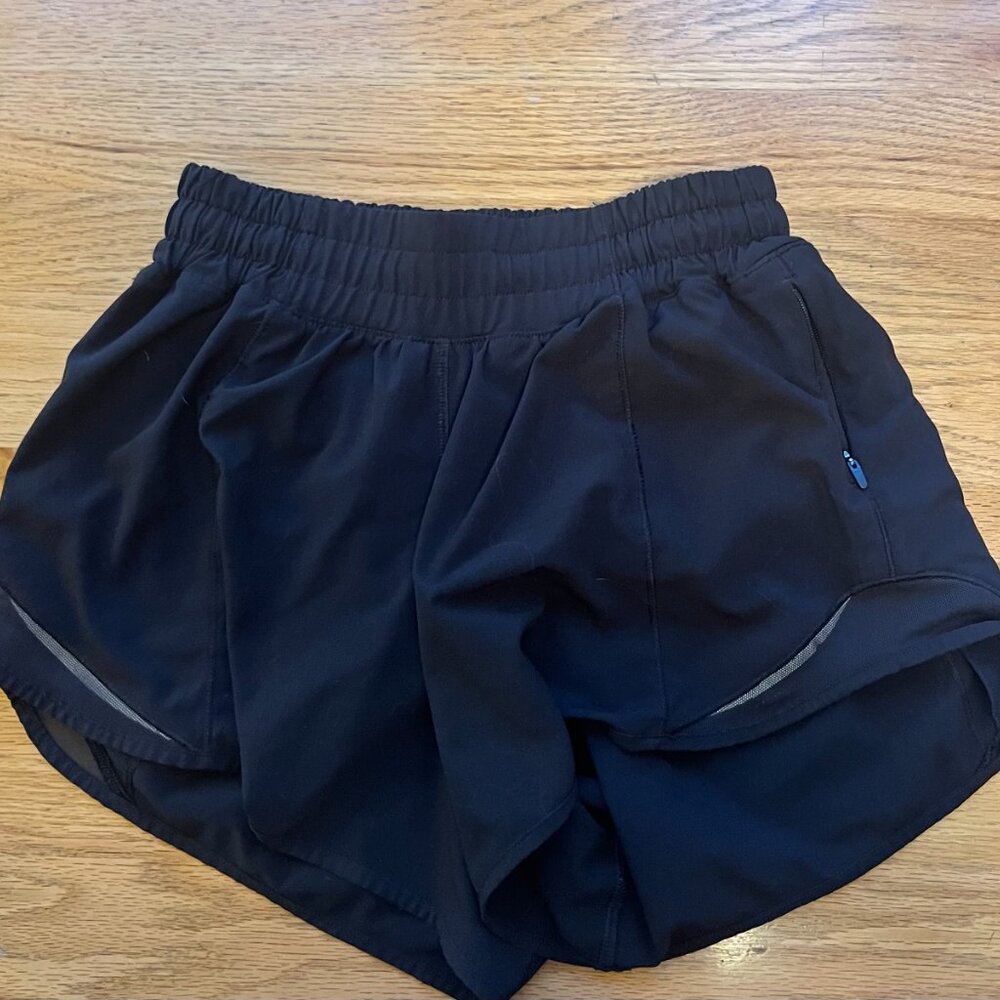 Lululemon Hotty Hot Short *Long 4"